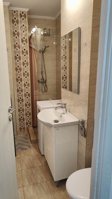 Dau in chirie apartament cu o camera.