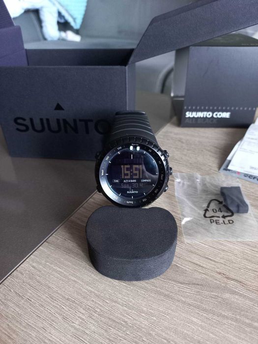 Часовник Suunto Core All black outdoor watch