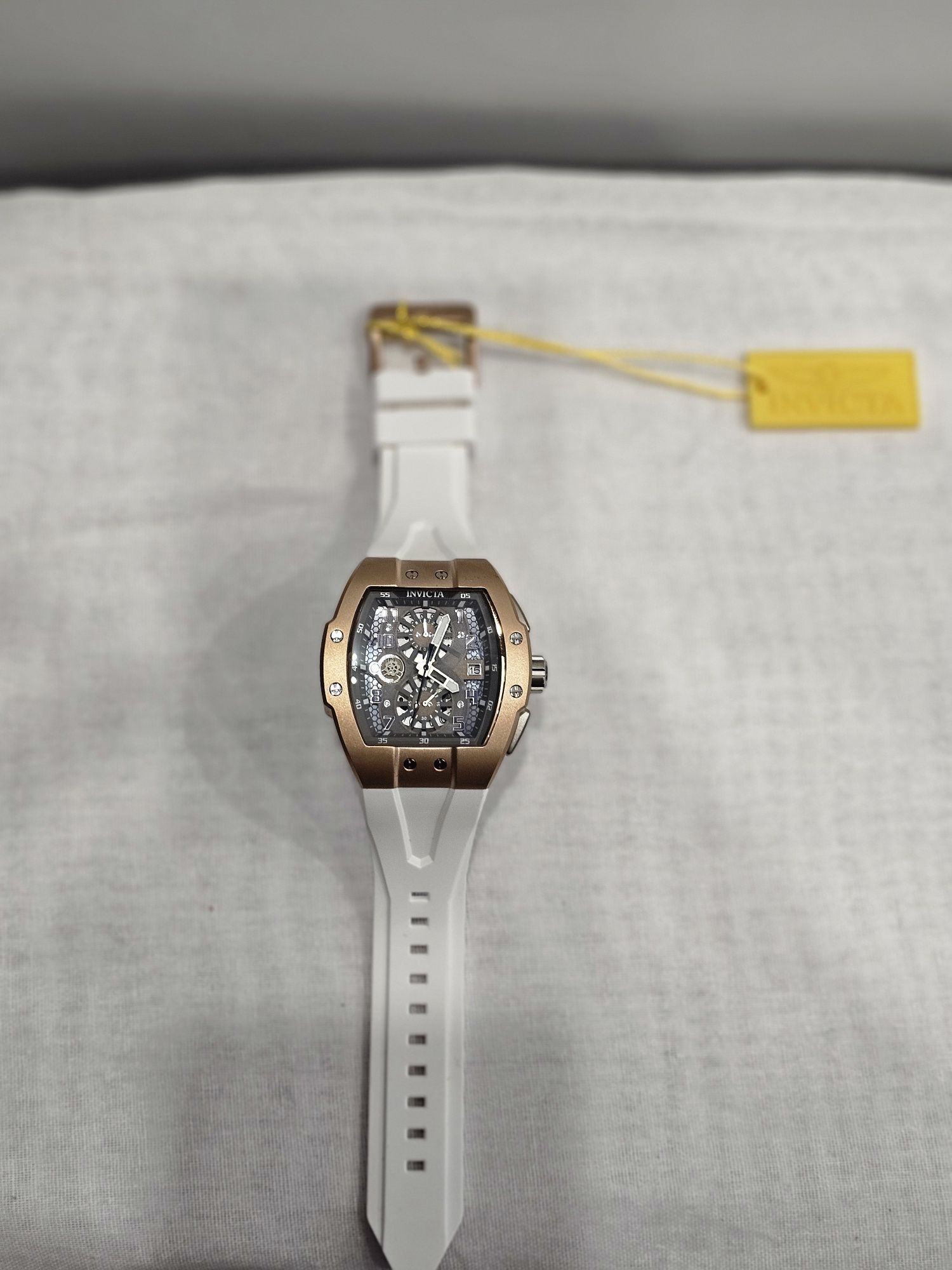 Мъжки часовник INVICTA Racing White and Rose Gold