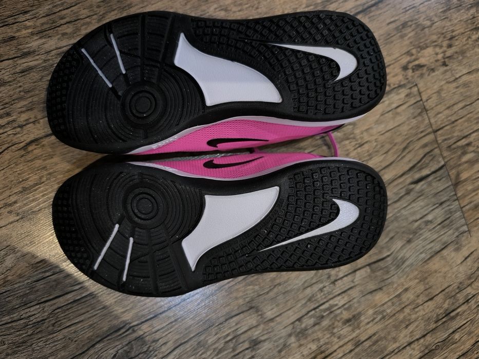 Нови Маратонки Nike 38 и 39 номер