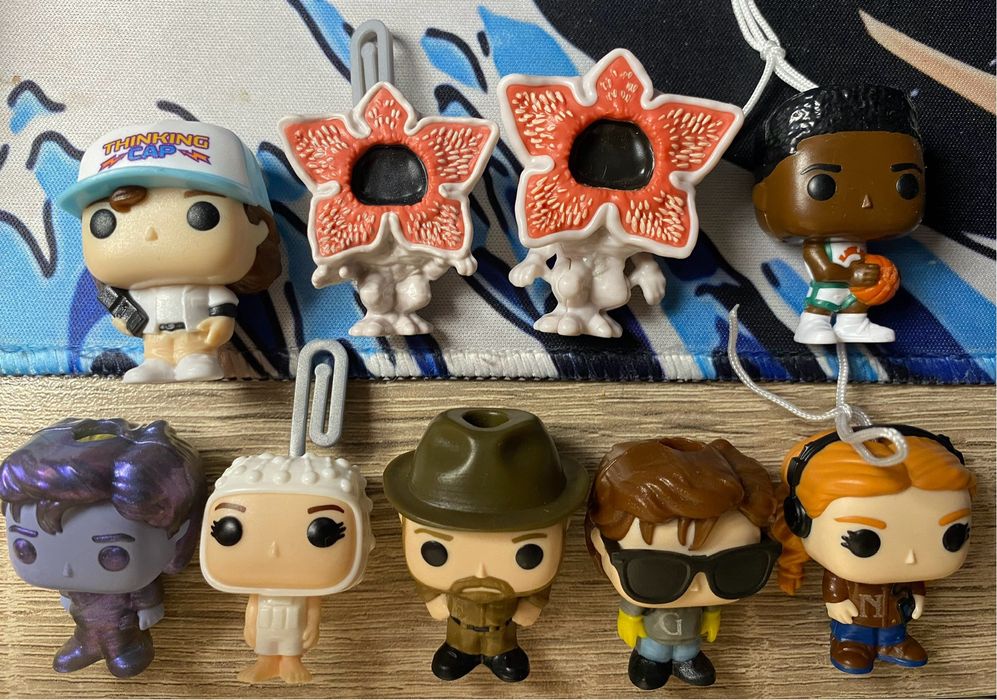 Stranger things kinder funko pop