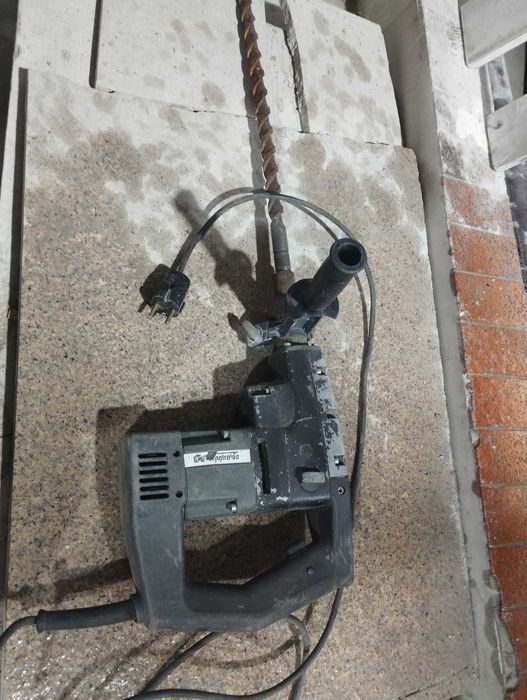 Перфоратор за ремонт