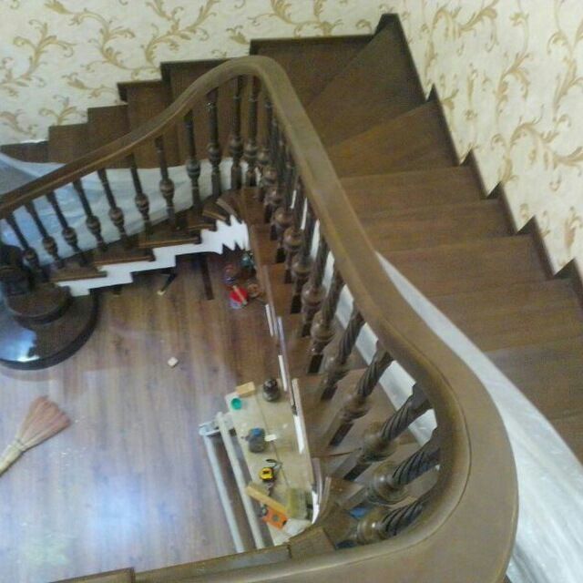 Барча турдаги йогоч зина