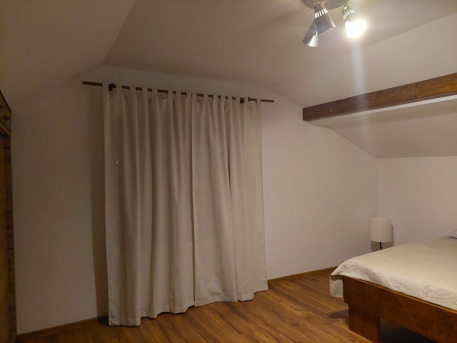 Inchiriez apartament in regim hotelier