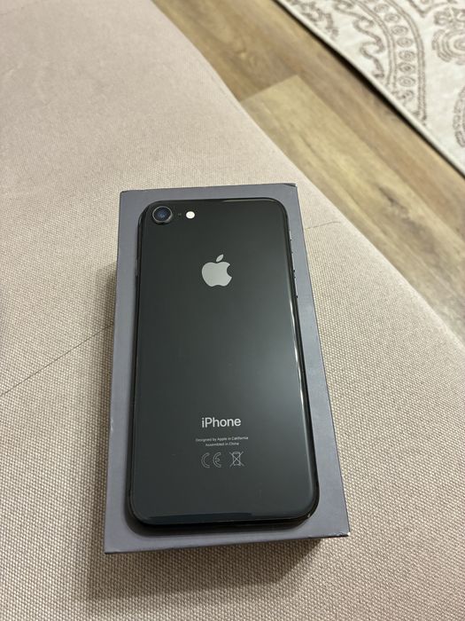 Iphone 8, 256GB в хорошем состоянии.