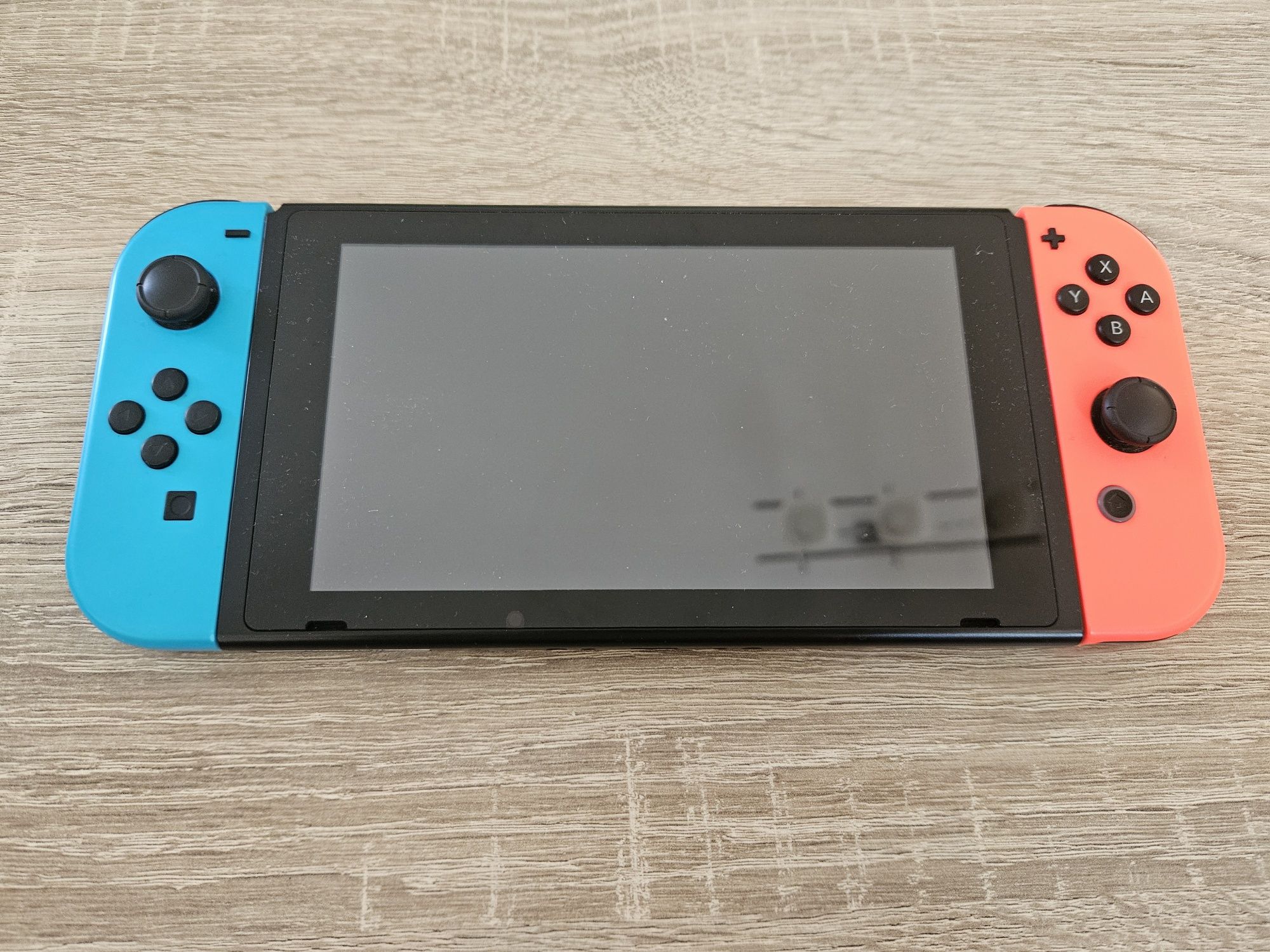 Consola Nintendo Switch V2 + toate accesoriile