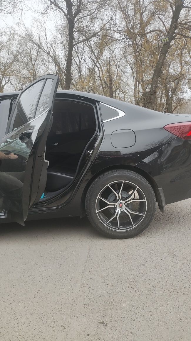 Диска Vossen , 17 размер на обмен 16 сака диску