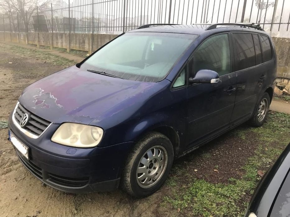 Dezmembrez Volkswagen Touran 2.0 TDI AZV
Cutie viteze manuală 6 trept