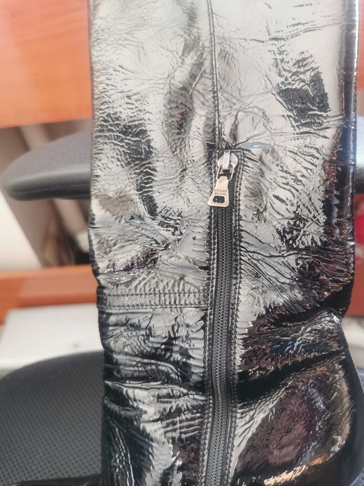 Ботуши, дявола носи PRADA