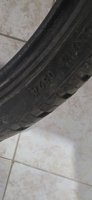 Vand anvelope de iarna 225 35 r19