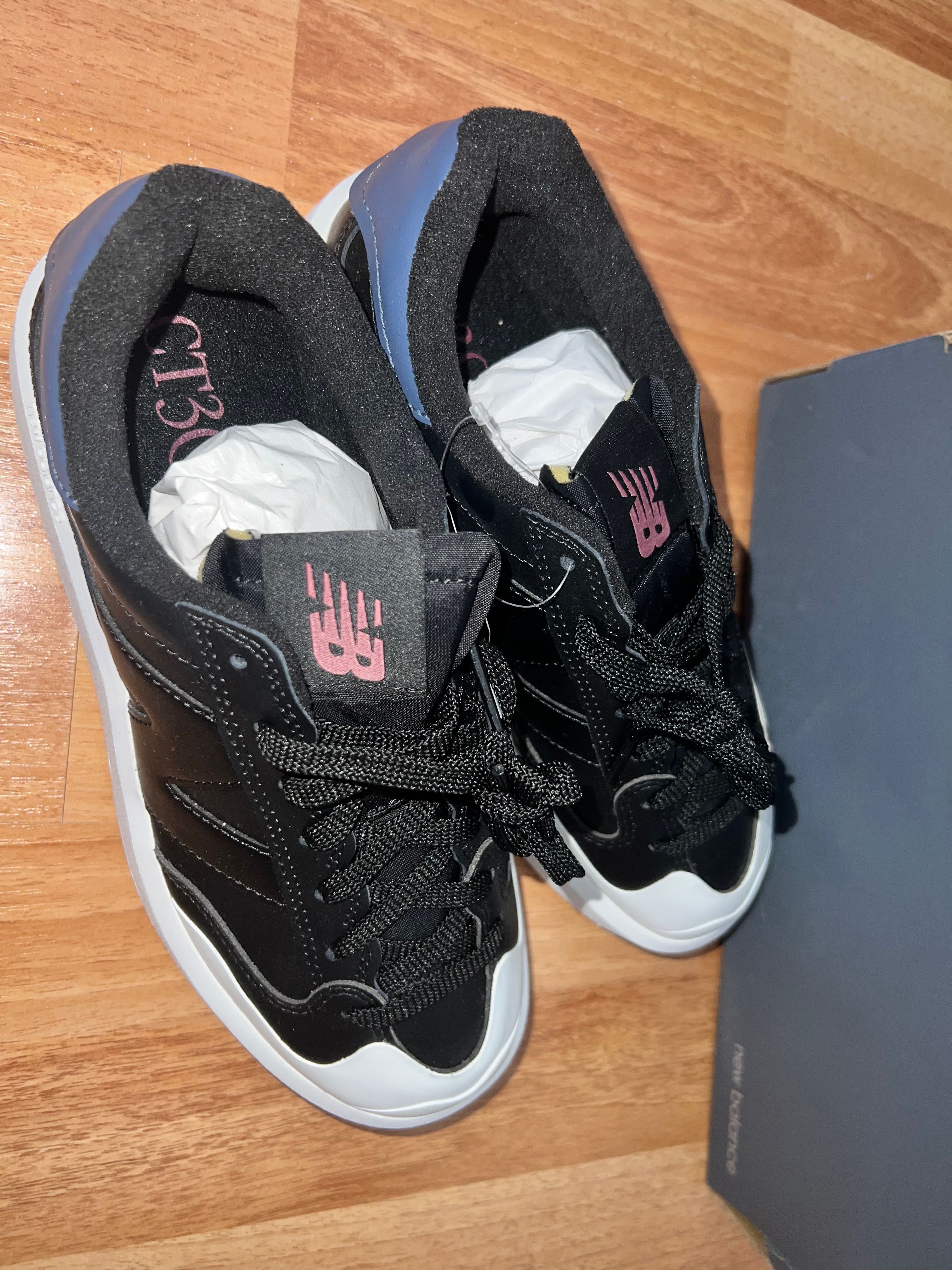 Adidasi new balance , negri , noi , in cutie , nepurtati , 39.1/2