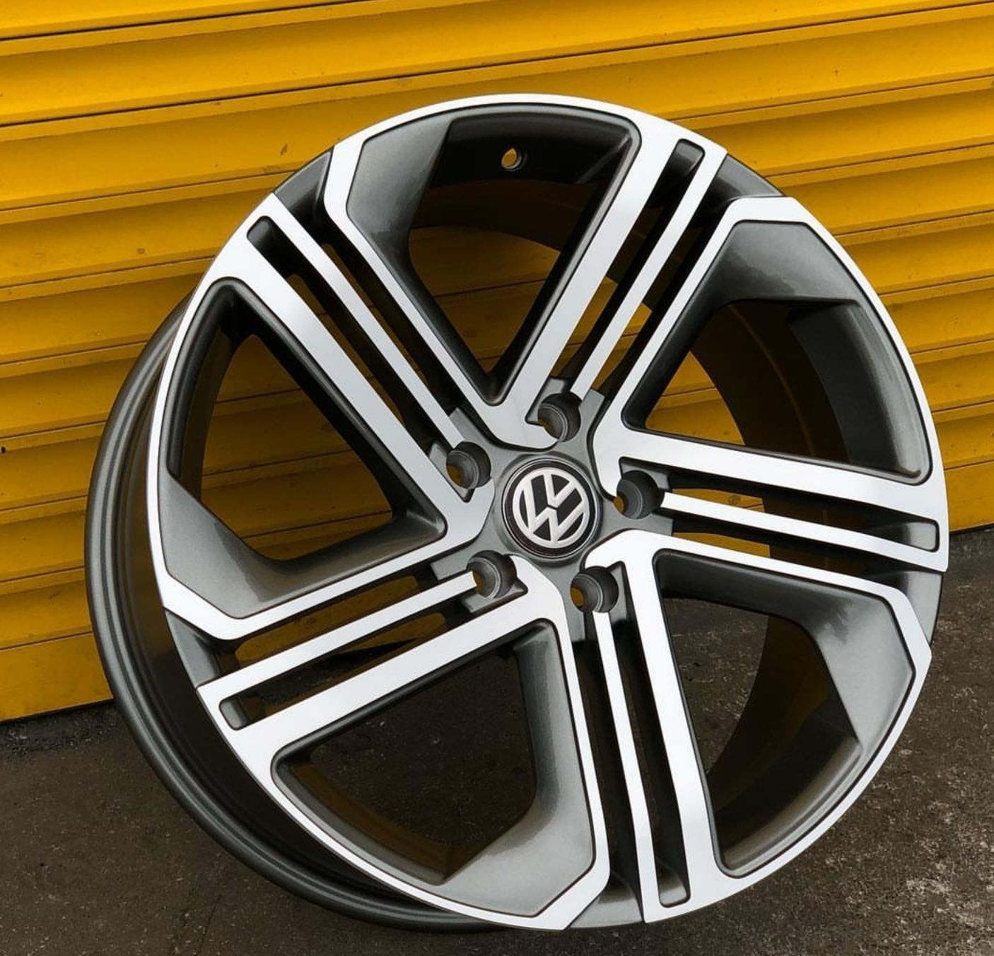 Джанти за Volkswagen VW R 16" 17" 18" 19" 5x112 Golf Голф Сеат Шкода