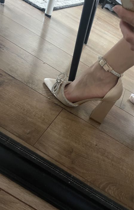 Pantofi / sandale cu funda funde elegante de eveniment / nunta noi