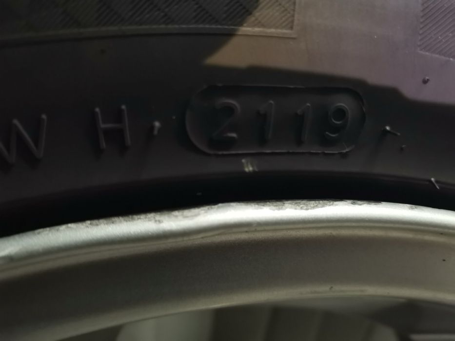 Комплект зимни гуми с джанти за BMW – 205/55 R16