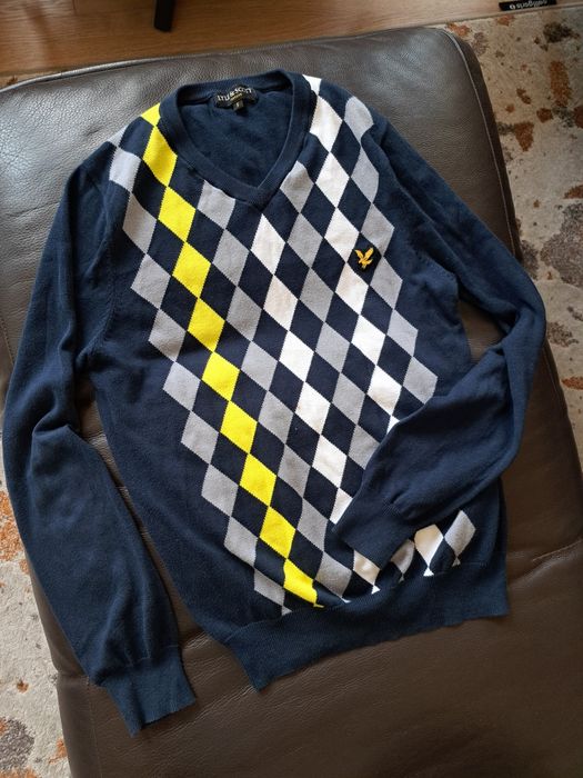 TOMMY HILFIGER, LYLE & SCOTT, H&M, Moods of Norway, Nike