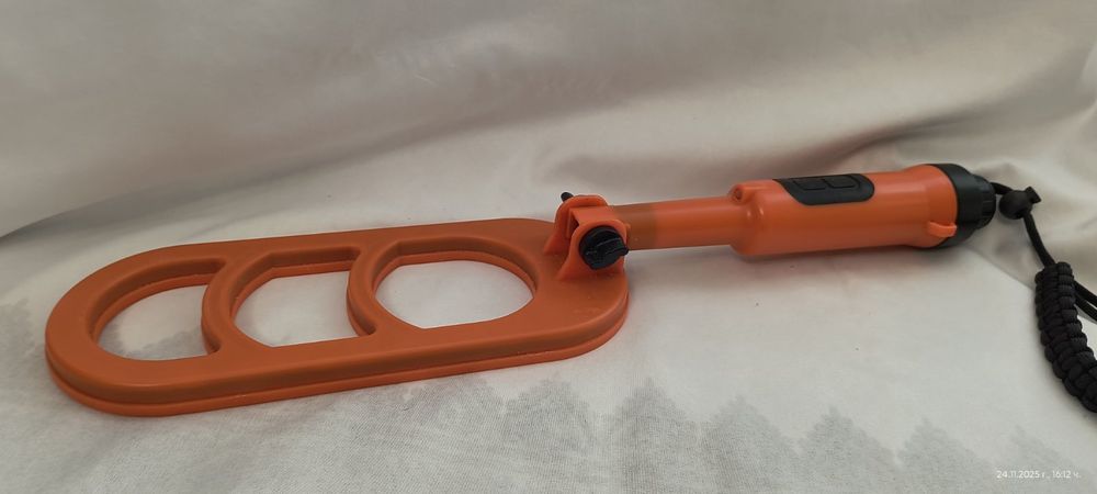 Металотърсач за подводно търсене  Dive Q20