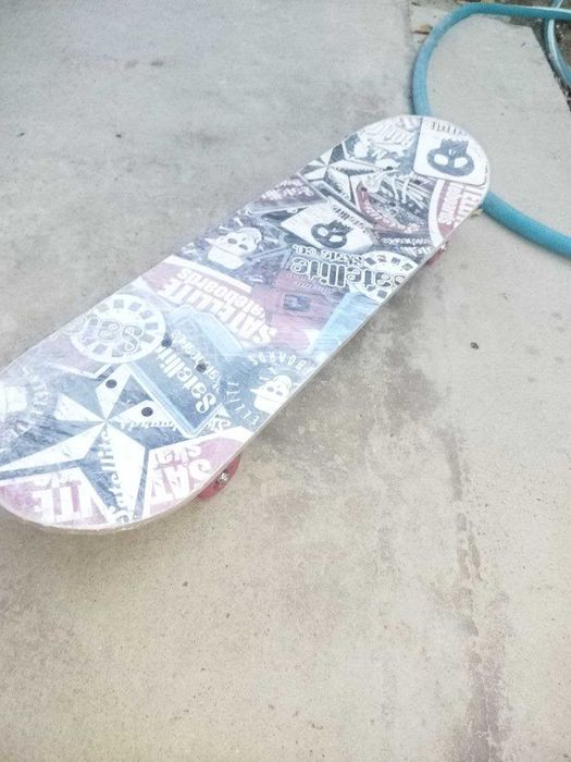 Taxtali Skeytbord kelishiladi