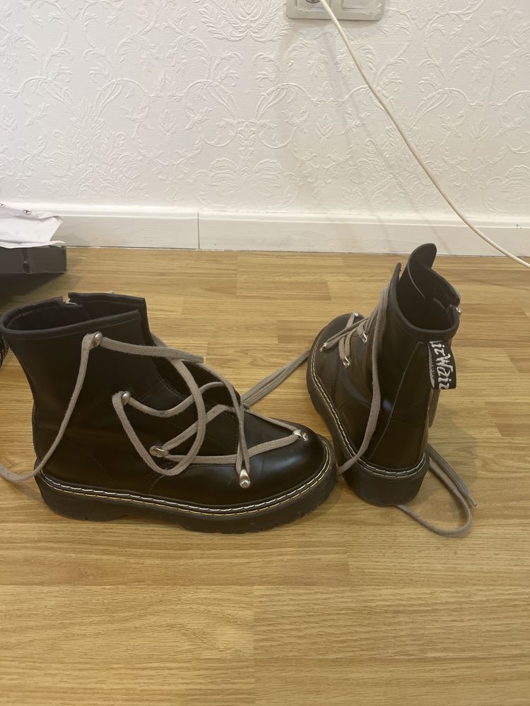 Rick Owens doc marten