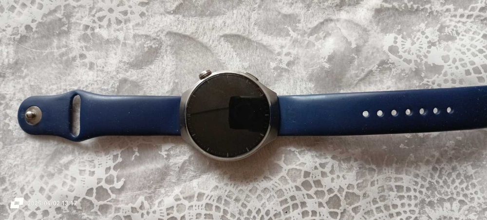 Продавам смарт часовник HUAWEI - 4 Pro Цена 350 лв.