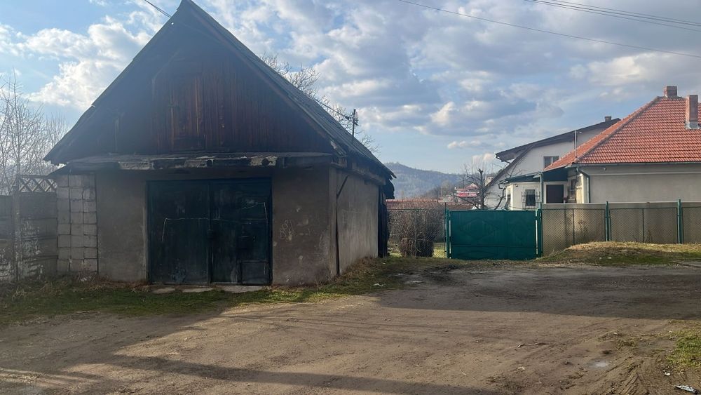 Vând garaj 32 mp , Str. Stefan cel Mare,  Petrosani, jud. Hunedoara