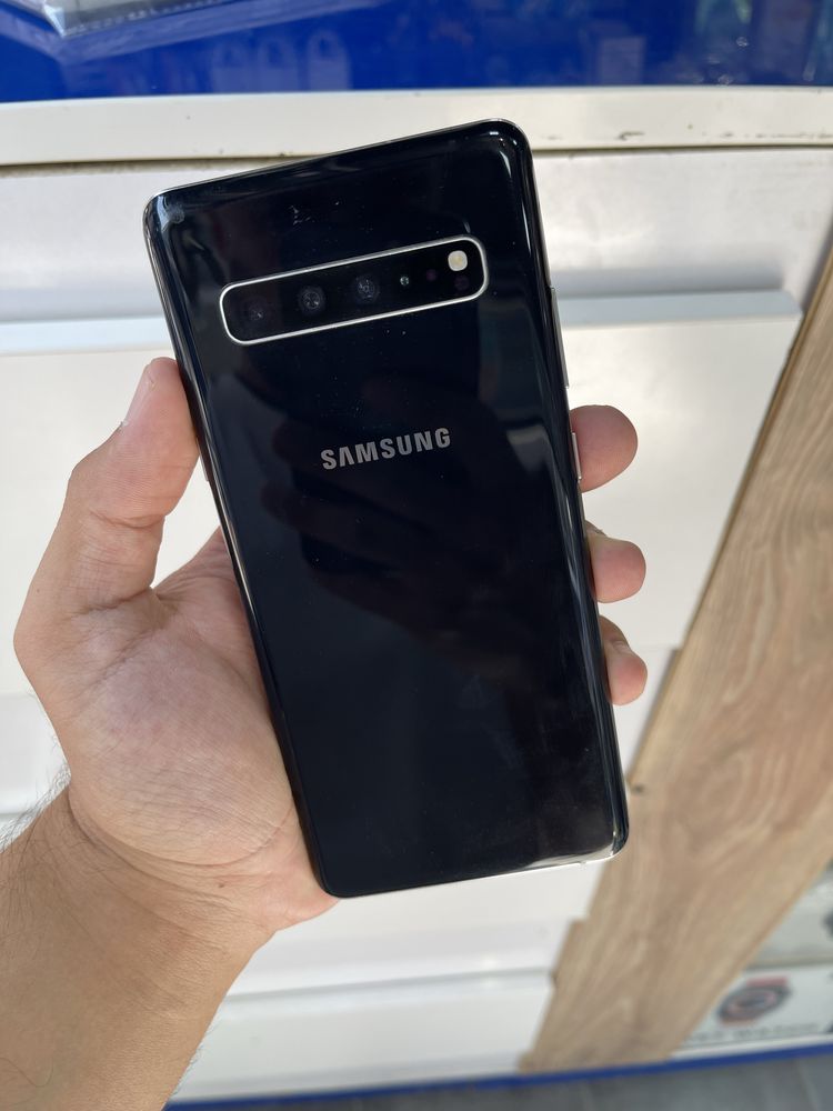 Samsung S10 5G yahshi holatda