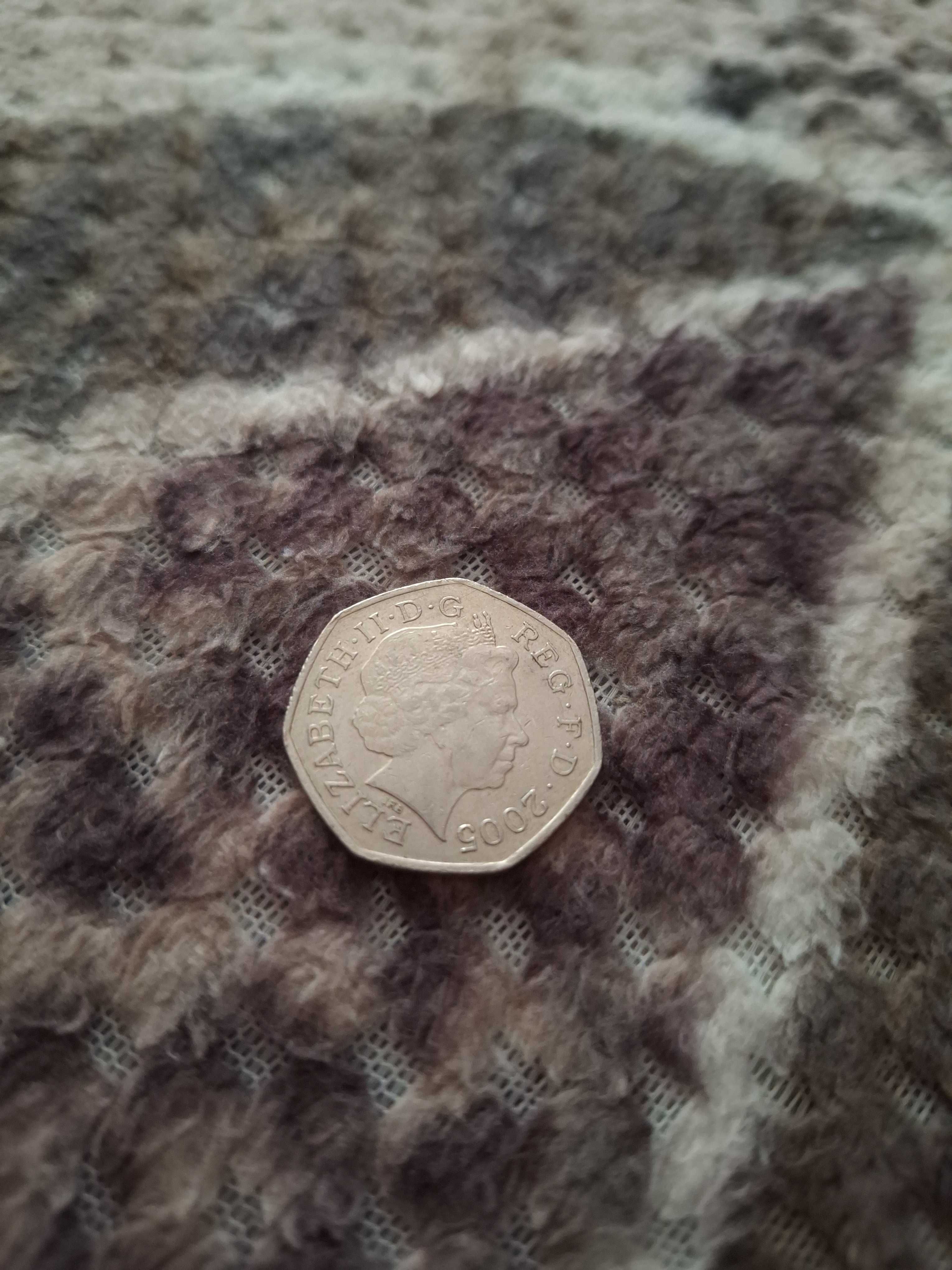 Monedă 50 Pence 2005- Regina Elisabeta II