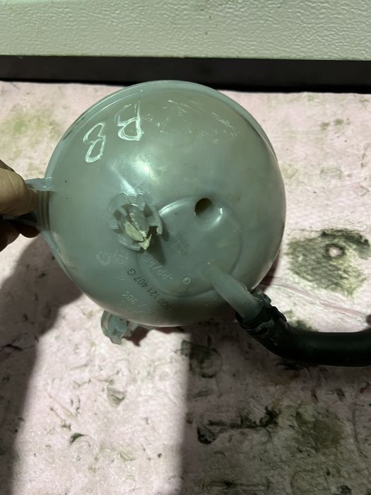 Vas expansiune apa antigel passat b8 arteon 5Q0121407G