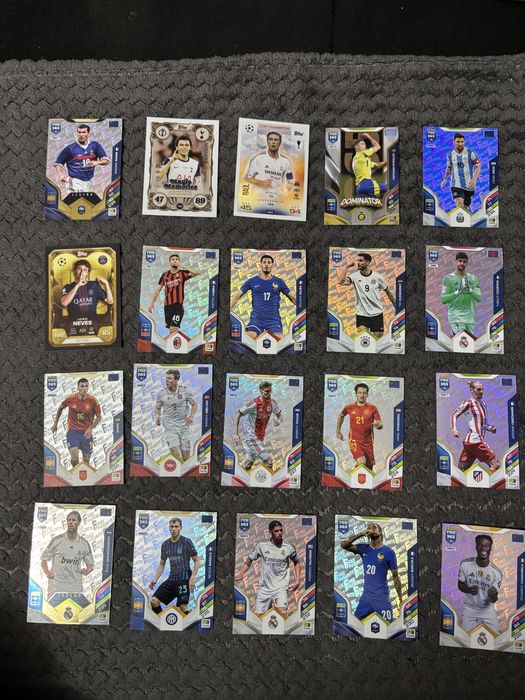 Продавам карти на Panini