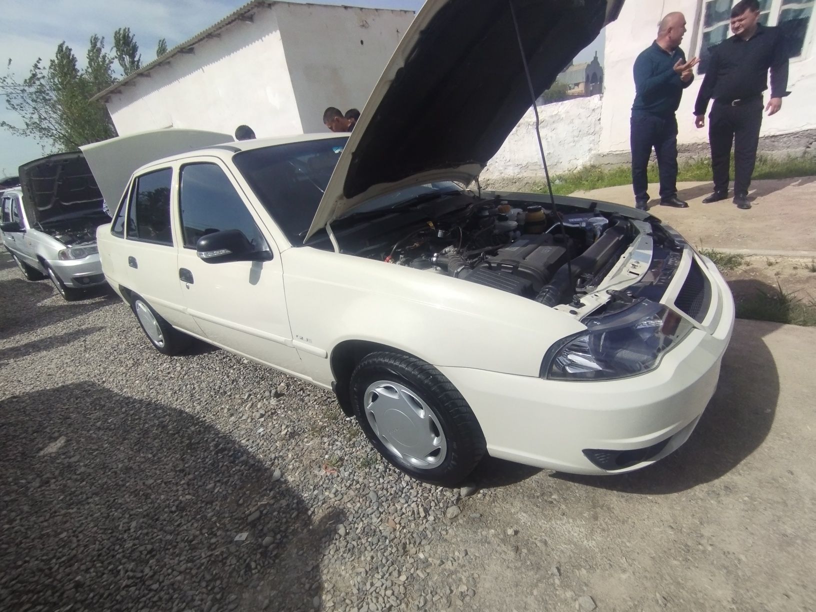 Nexia 2 dons 1.6
