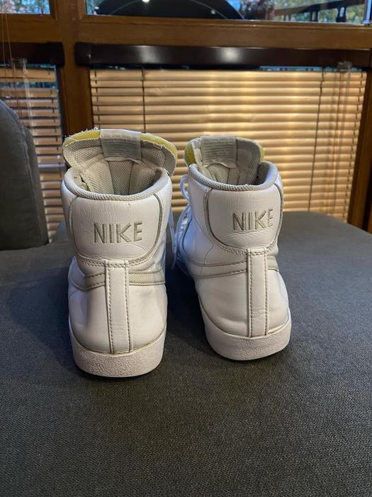 Оригинални обувки Nike Blazzer mid 77