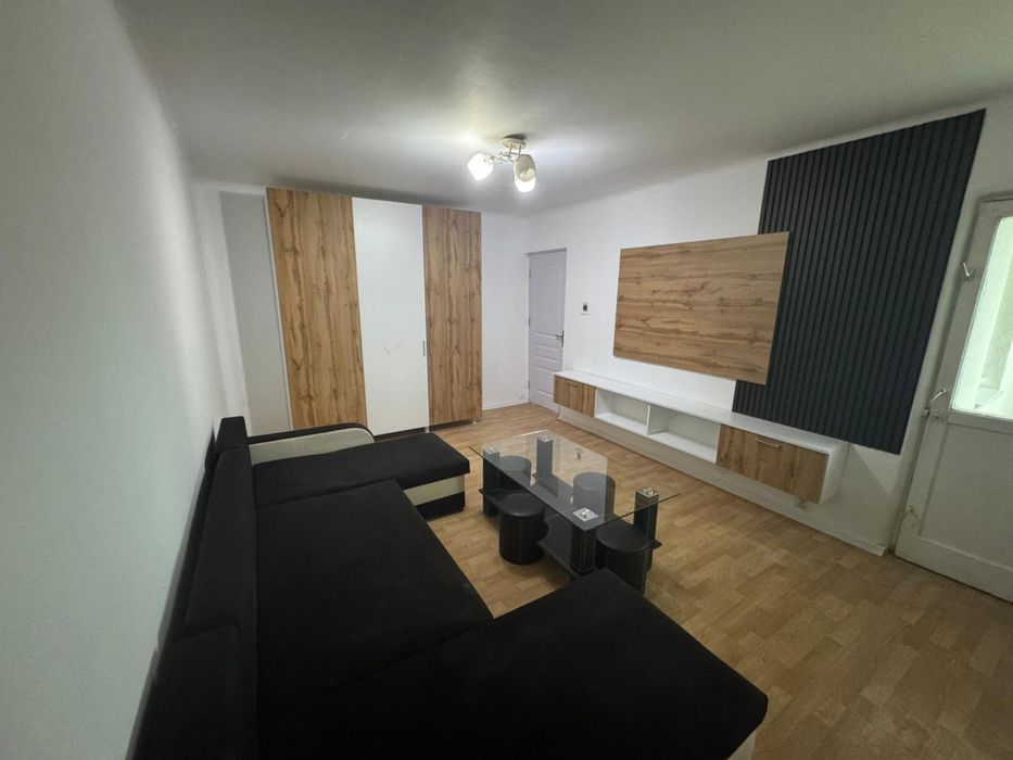 Vand apartament 2 camere decomandate, etaj 1,Rovine zona parculet