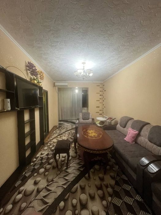 Продам чил 17кв 3 хона 2 этаж 4 этажлий дом