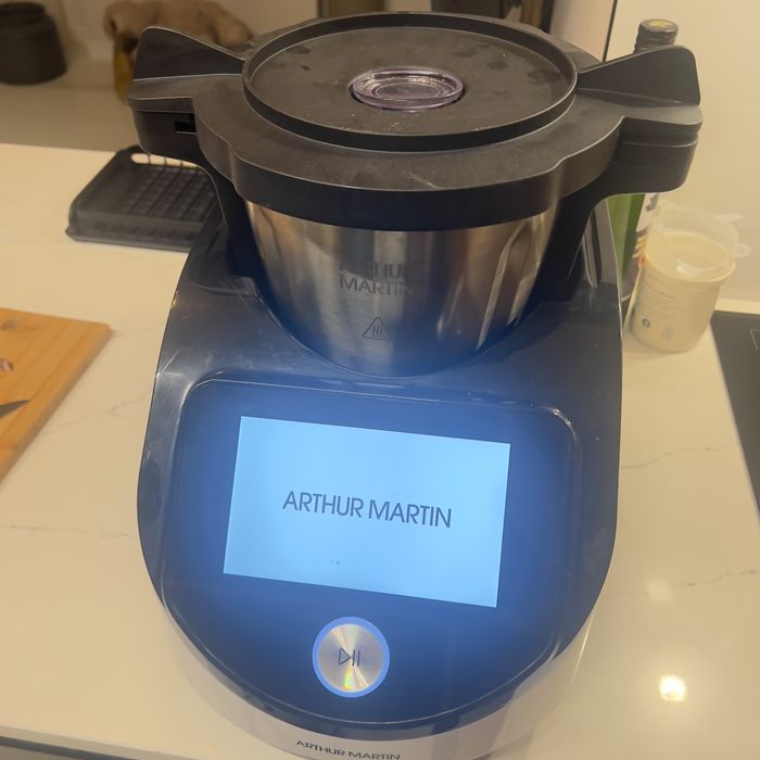 Термомиксер кухненски