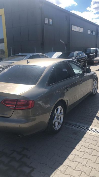 Dezmembram Audi A4 B8 2.7 TDI an fabr. 2010