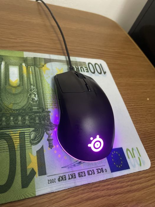 Laptop MSI Bravo 15 A4DDR