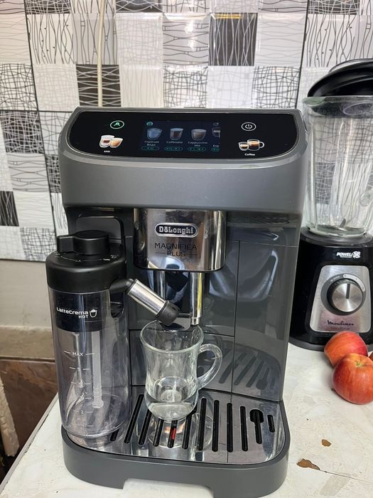 Кофе аппарат Delonghi
