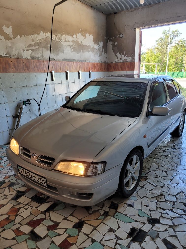 Nissan primera p11