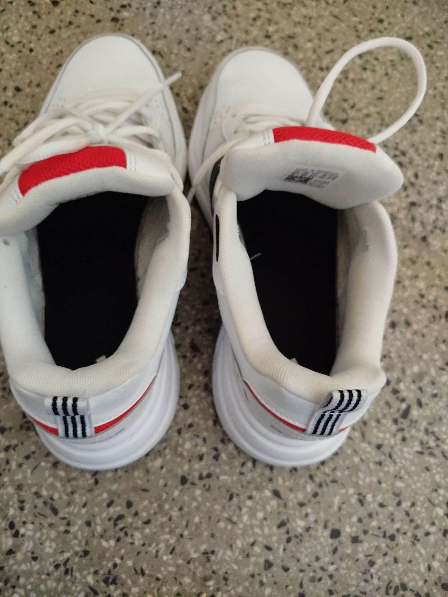 Маратонки adidas