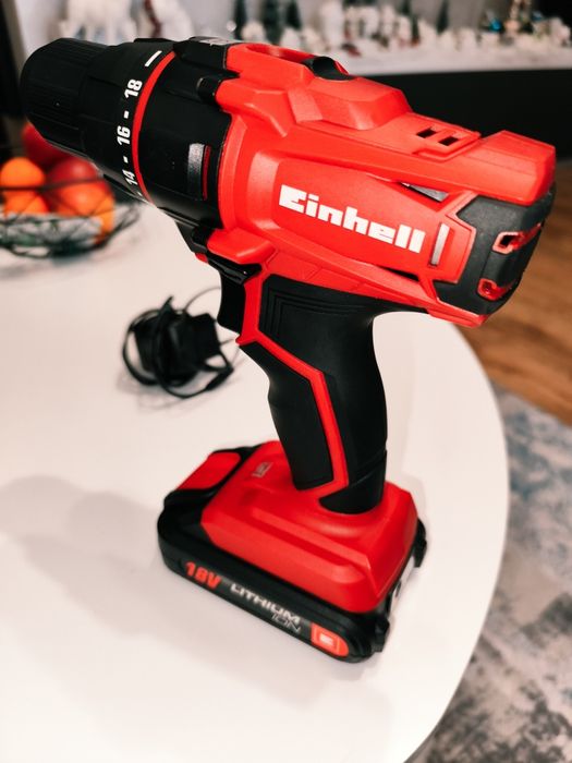 Filetanta Einhell 18 V cu 2 trepte de viteza.
