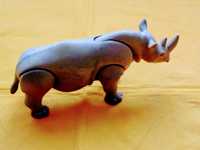 Rinocer- play mobil-capul și picioarele sunt mobile