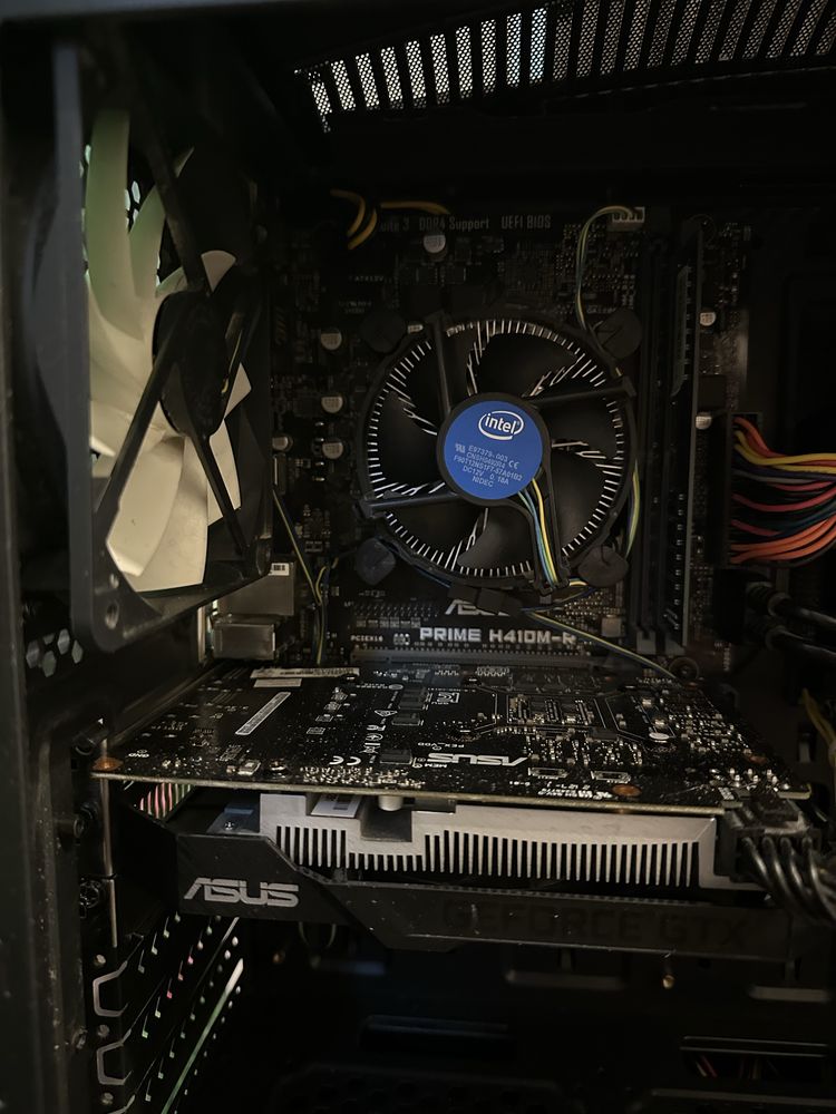 PC gaming i5-10400f, 1650 4GB / 16 gb ram