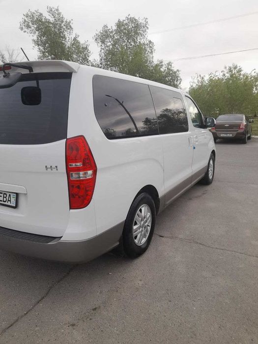 Продаётся HUNDAY GRAND STAREX H1 2020 год