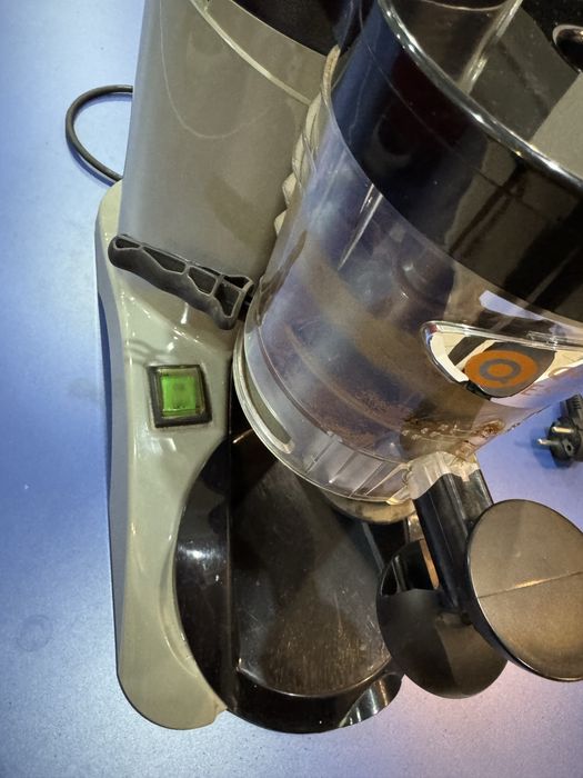 Испанская кофемолка, дешево.