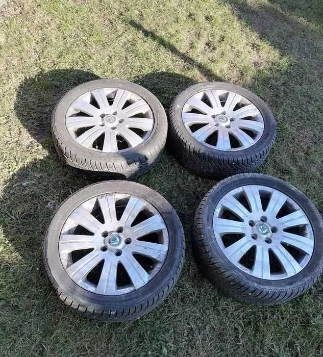 Roți cu cauciucuri de iarna 5x112 225x45/R17