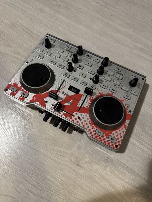 Consola dj Hercukes Mk4
