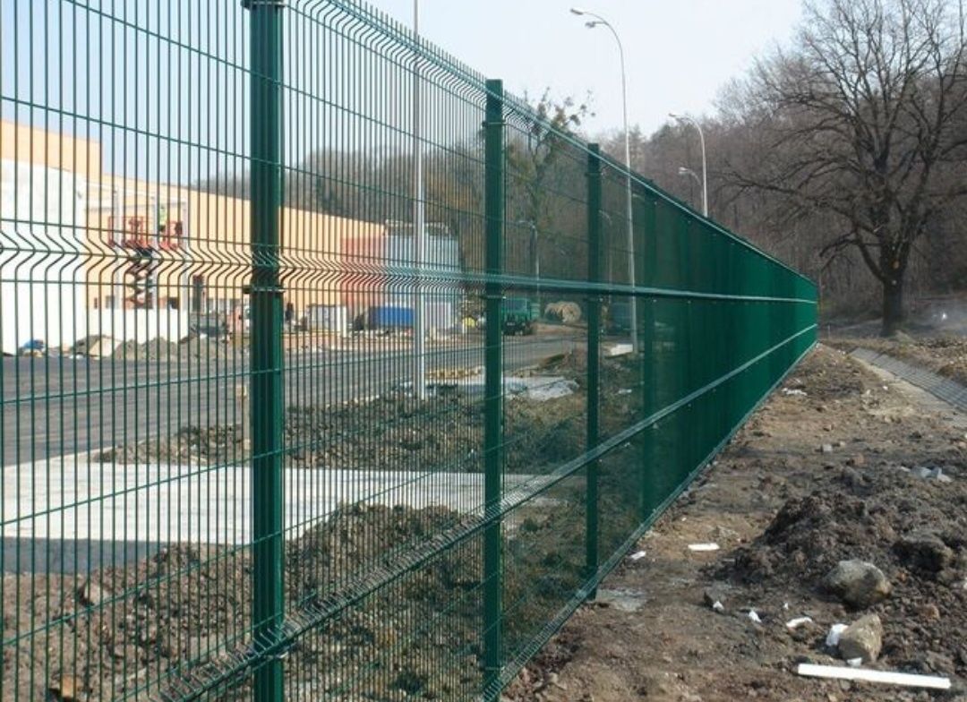 Facem garduri din plasa burdurata zincata