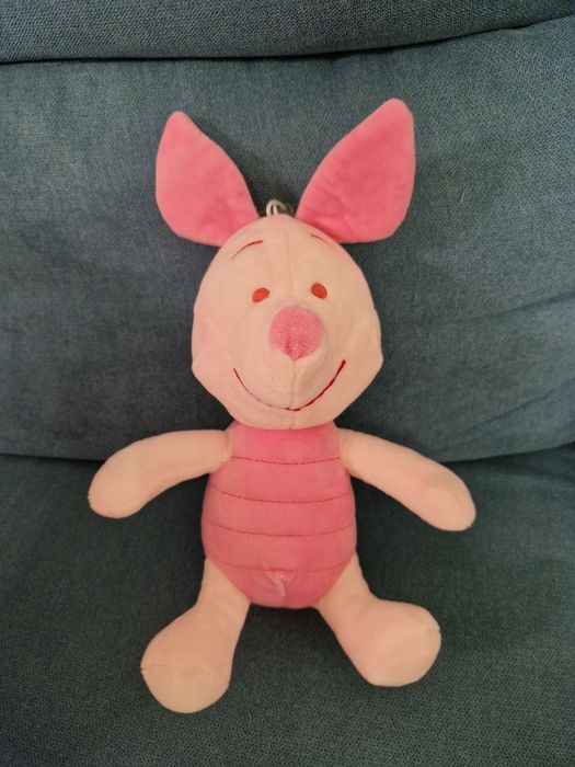 Piglet whinnie the pooh