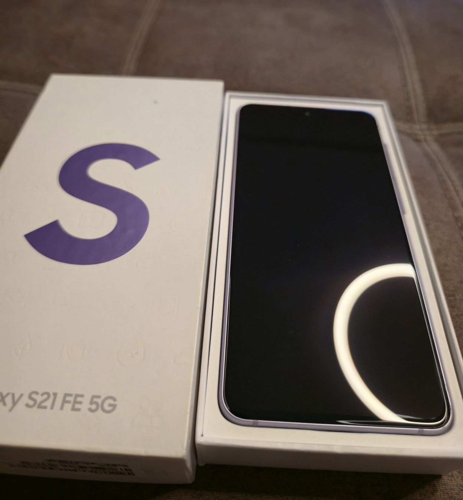 Samsung Galaxy S21 FE 5G Lavender – 128GB – КАТО НОВ + кутия