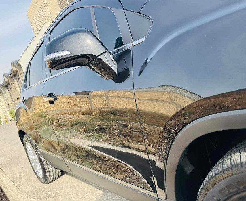 Tracker 2020 Sotiladi