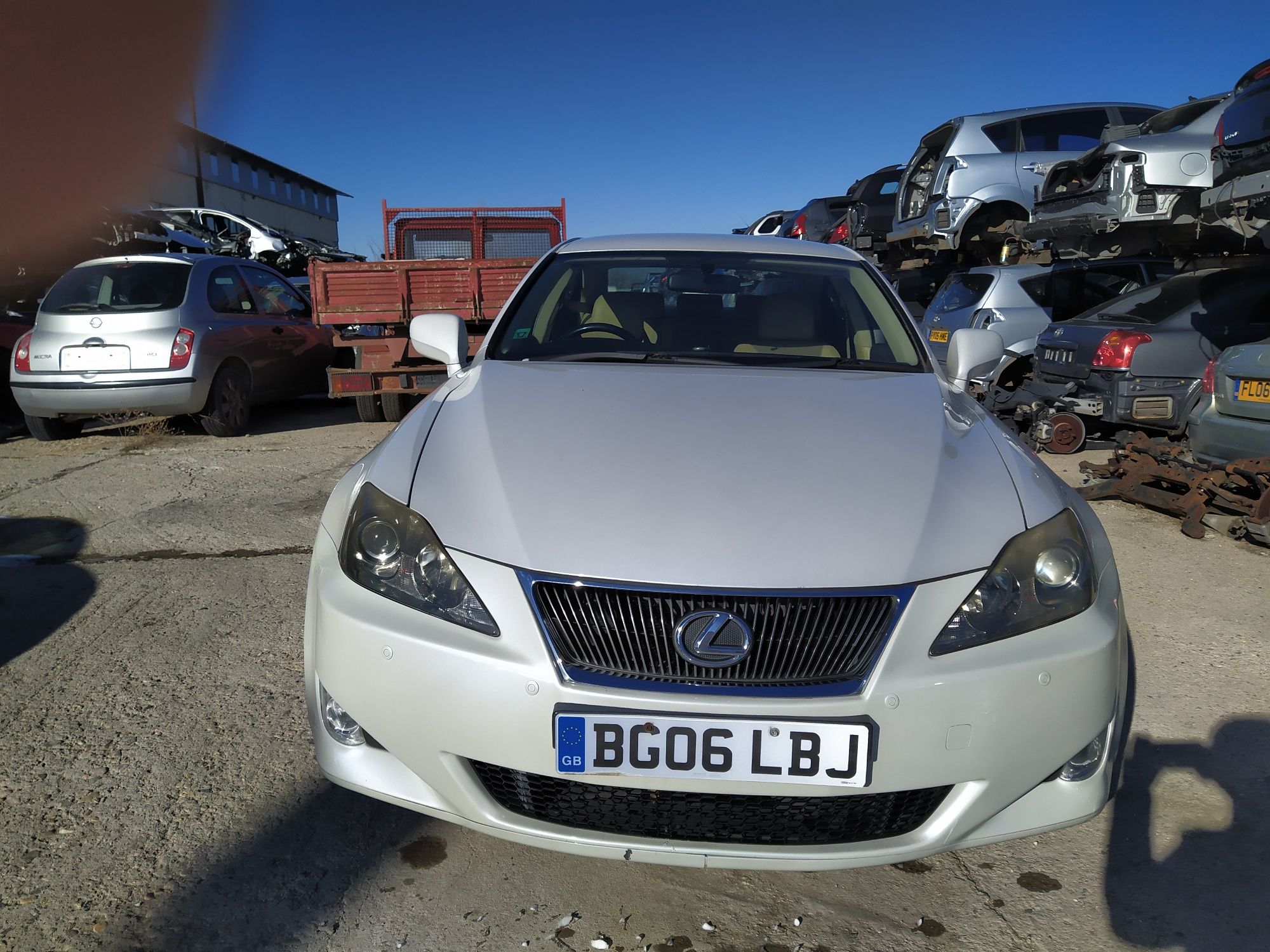 На части Лексус Lexus IS 220D 2006г.